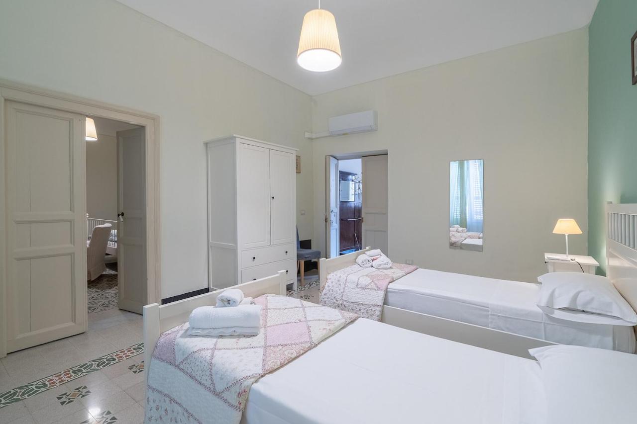 Casa De Rollo Bed and Breakfast Noto Exteriör bild
