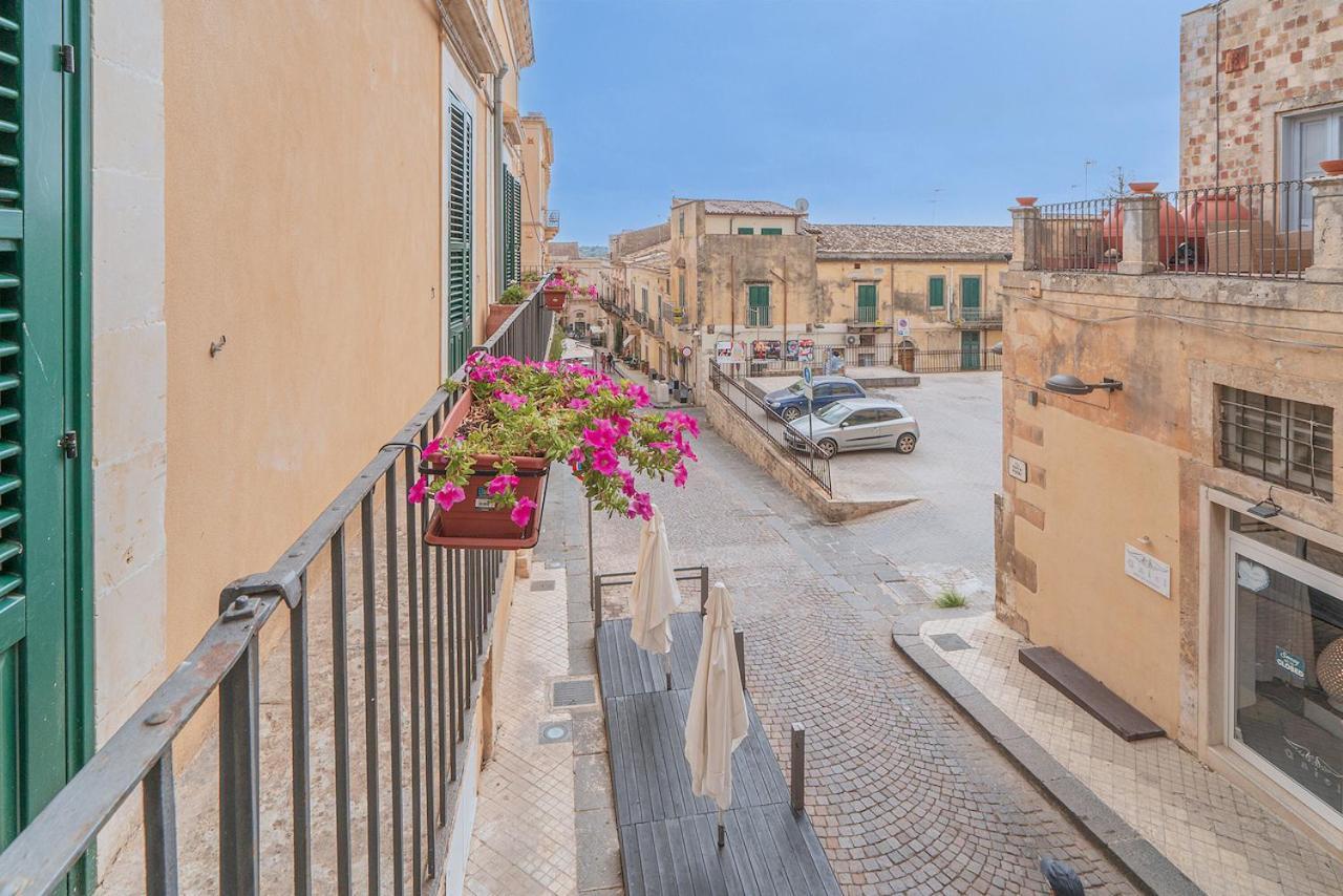 Casa De Rollo Bed and Breakfast Noto Exteriör bild