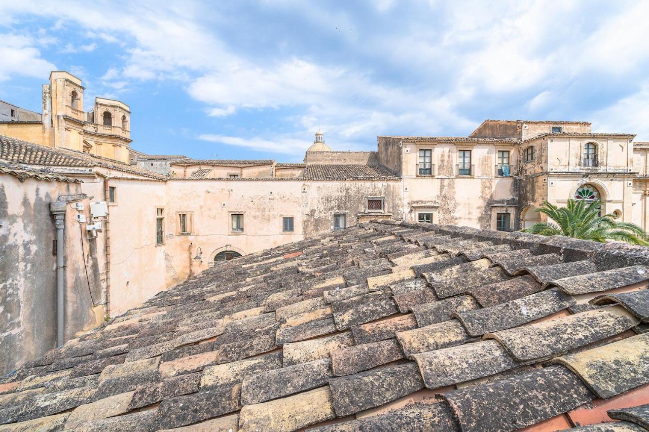 Casa De Rollo Bed and Breakfast Noto Exteriör bild